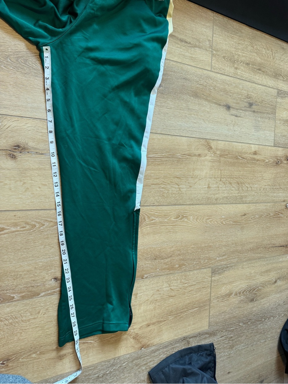 MENS ADIDAS PANTS SIZE XL GREEN GOLD WHITE CLIMACOOL - Picture 9 of 9